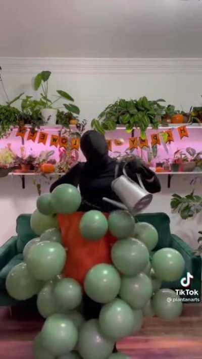 The string of pearls Halloween costume