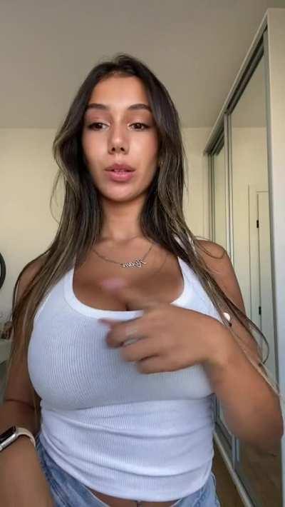 Busty Israeli