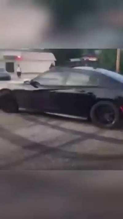 Charger's smooth run from police..