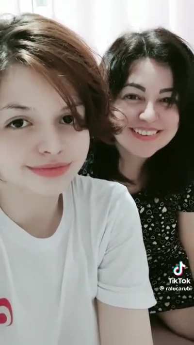 ralucaNSFW - Video #0238