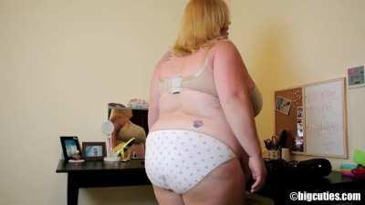 BigCutie Marilyn - Vid 47