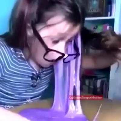 Cum morado💜💜💜