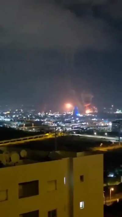 Iranian ballistic missile hits power station in Haifa