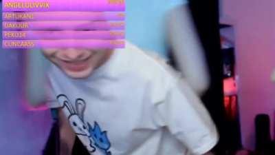 FUISTES NUESTRAS RISAS, HICISTES QUE NUESTROS MOMENTOS DIFICILES FUERAN MEJORES, NOS HAS AYUDADO MAS DE LO QUE NADIE NOS AYUDARA NUNCA EN INTERNET. ALLI DONDE ESTES TENDRAS SIEMPRE BUENA COMPAÑIA. DESCANSA EN PAZ CHACHI ☣️💜 video:  