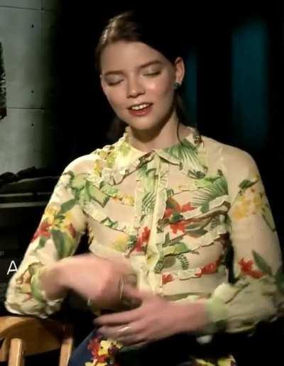 Anya Taylor-Joy’s tits have a mind of their own.