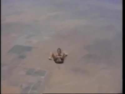 Gail Harris - Electric Blue 24 (UK1985) - skydiving (3m32)