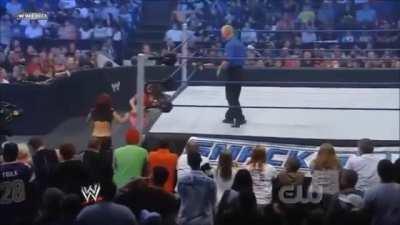 Belly Punch in Female wrestling