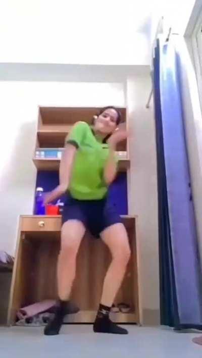 Title gaya Allen mein....