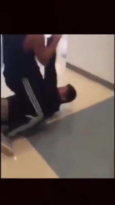 (Not my fight) what y’all doing if you get whooped like this?