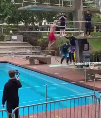 Oöpsie Daisy 😅🥺