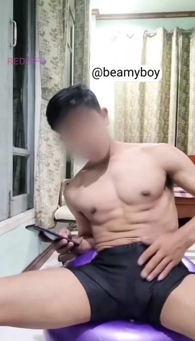 Wanna try some Thai food? My treat. 😝