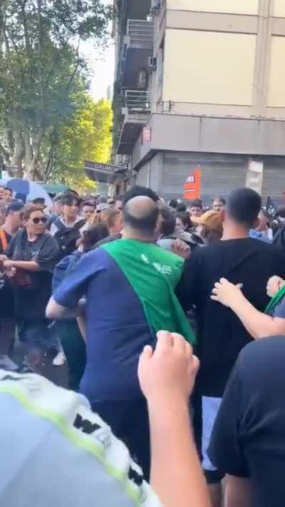 Cómo era el dicho de los cien años de perdón?