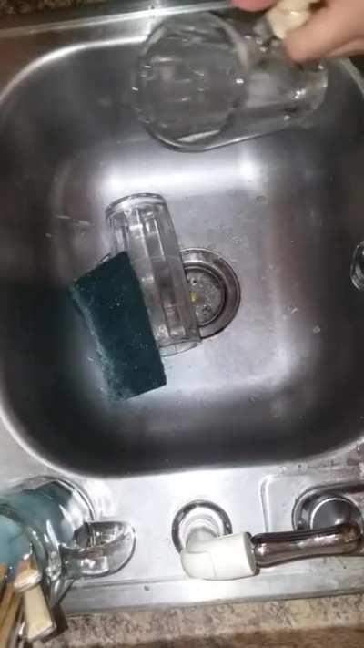 Не пролазит? Подержите мое пиво