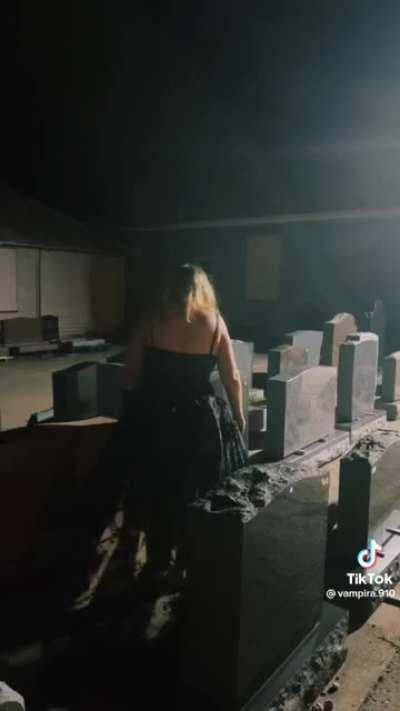 my dude is just vibin'