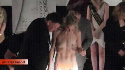 Pro Boxer, Gentiane Lupi's topless weigh in