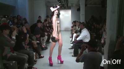 Just a hat and shoes on the runway (x-post from r/OnSTageGW)
