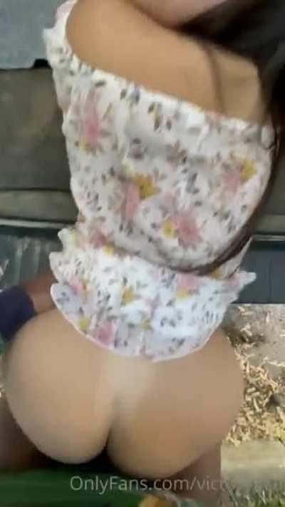 THICKKKK LATINAAAA GET DICKD DOWN N A UHAULL VAN 🍑💦😫