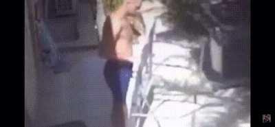 WCGW opening a folding table?