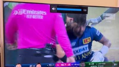 Cameraman/Director Trolling Salman Agha Live