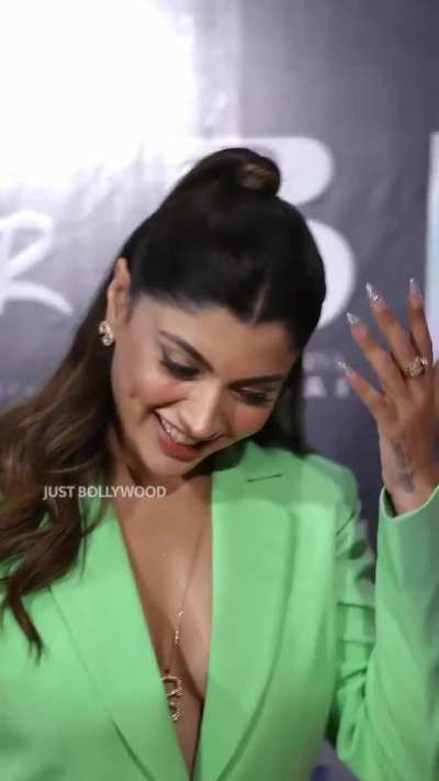 Akanksha Puri Ka Summer Heat Solution