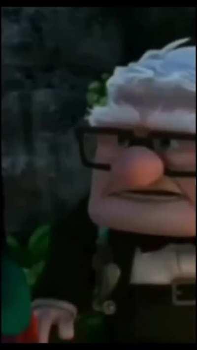 The bird is wild 💀