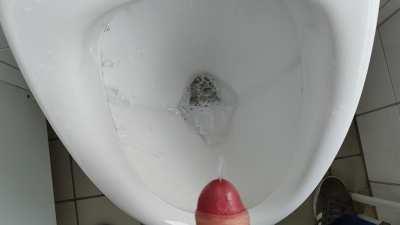 Stressrelief at work.. could use some holes to relief some more stress into rn. Greetings from Germany 