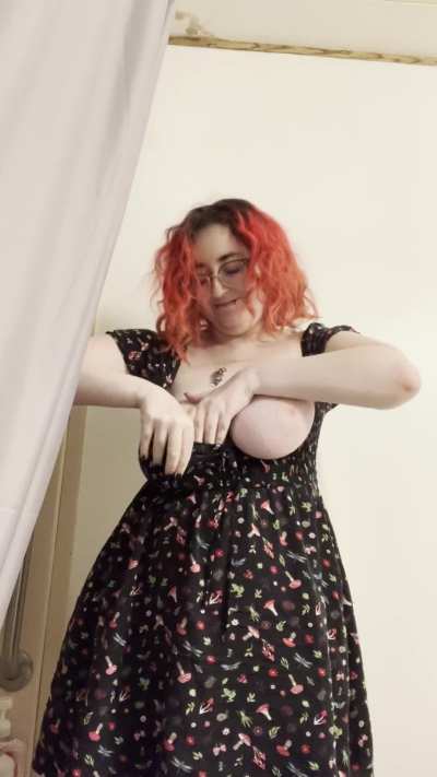 I love summer for cute dresses like this