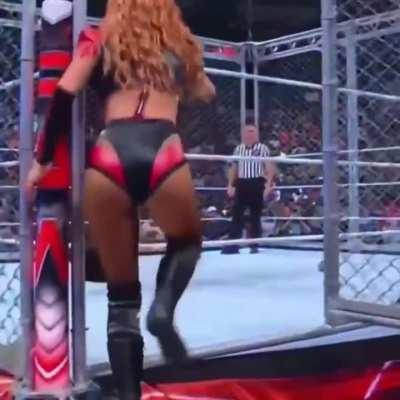 Liv Morgan vs Becky Lynch (Battle of the Cheeks II)