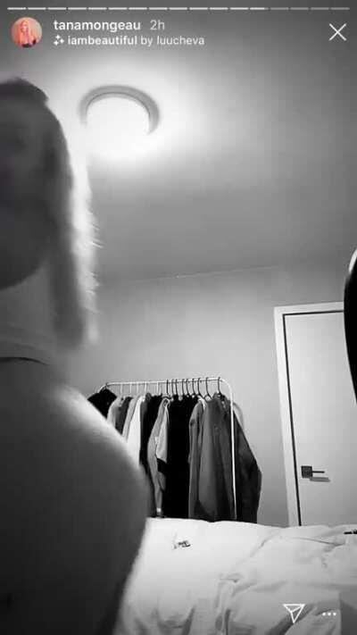 Tana we know your ass is fat😂😍