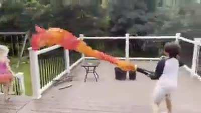 KiDs GeTtInG bUrNt AlIvE WiTh FlAmEtHrOwEr