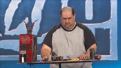 buen cosplay admin 👍😎