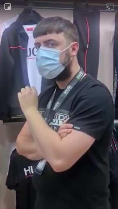 Anti masker f*ck harasses the wrong girl