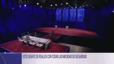 Matías del Río con micrófono abierto previo debate Jadue-Boric: «Tengo miedo que no salga el tema Cuba con la potencia que requiere hoy día»