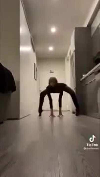 Mmm yes arachnid morph