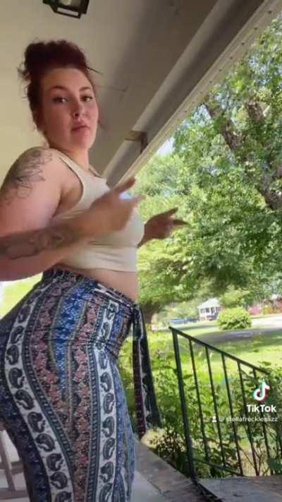 Lucky ass neighbors ð­ð­ðð