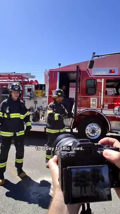 POV: You're the stills photographer on 9-1-1 (9x02)