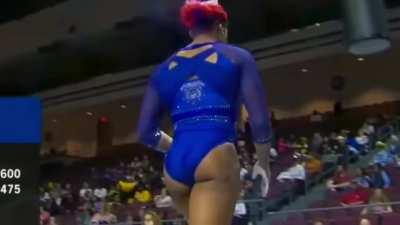 Zyia Coleman: Fisk University gymnastics 💙🤍💛 (HBCU) 🤸🏾‍♂️