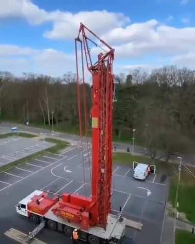 Folding crane