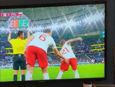 I'm here for the sports 👀