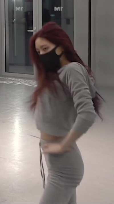 ITZY - Yuna (Thank you for 5000+ Karma😍🕺)