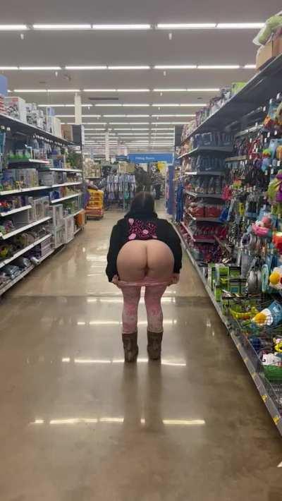 I almost got caught in Walmart lol