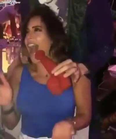 Charly & her natural instincts 😈