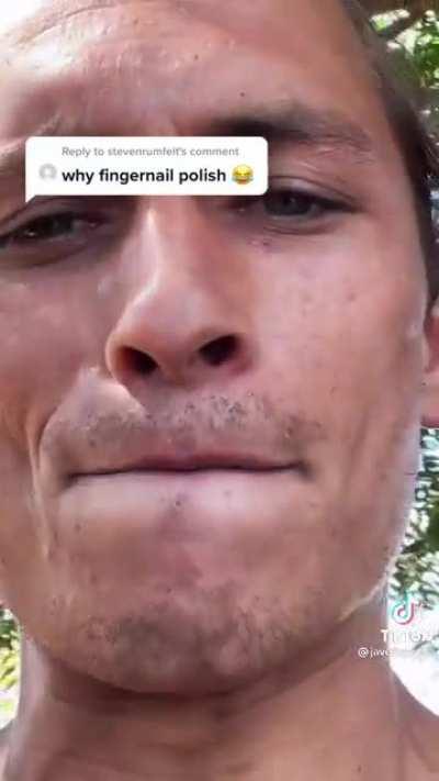 Growing them coke nails out anyway might as well paint em 💅