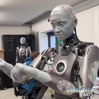 Robot with a face is quite creepy