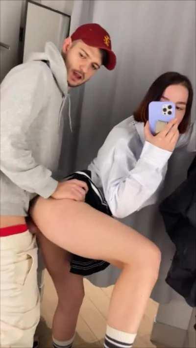 The dressing room is not just where people tried out new clothes; it's also where hoppers tried out their new bodies. You and your girlfriend hopped a couple at the mall, you into the woman and her into the man. Then you both ducked into a dressing room w