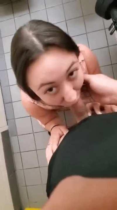 Cum fly with me😈✈😇