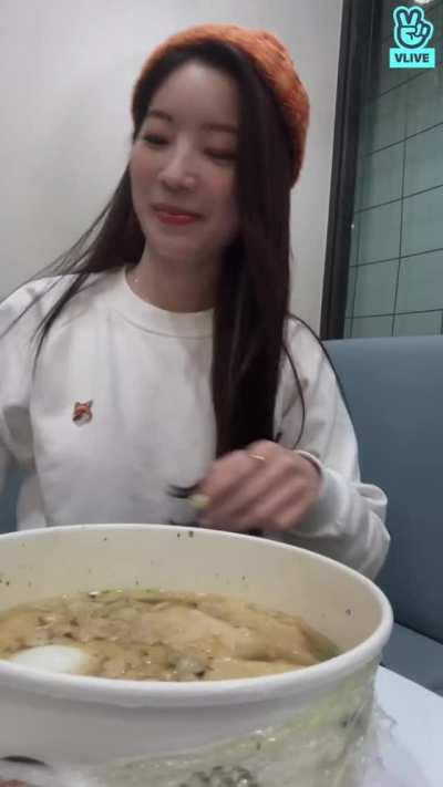 201112 - Excited Dahyun