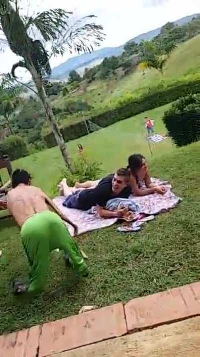 When the beat drops 🤘