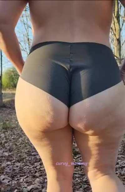 Would you stare at my 39yo ass if you saw me out...