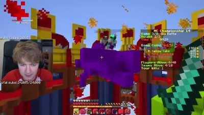 Big man does big play